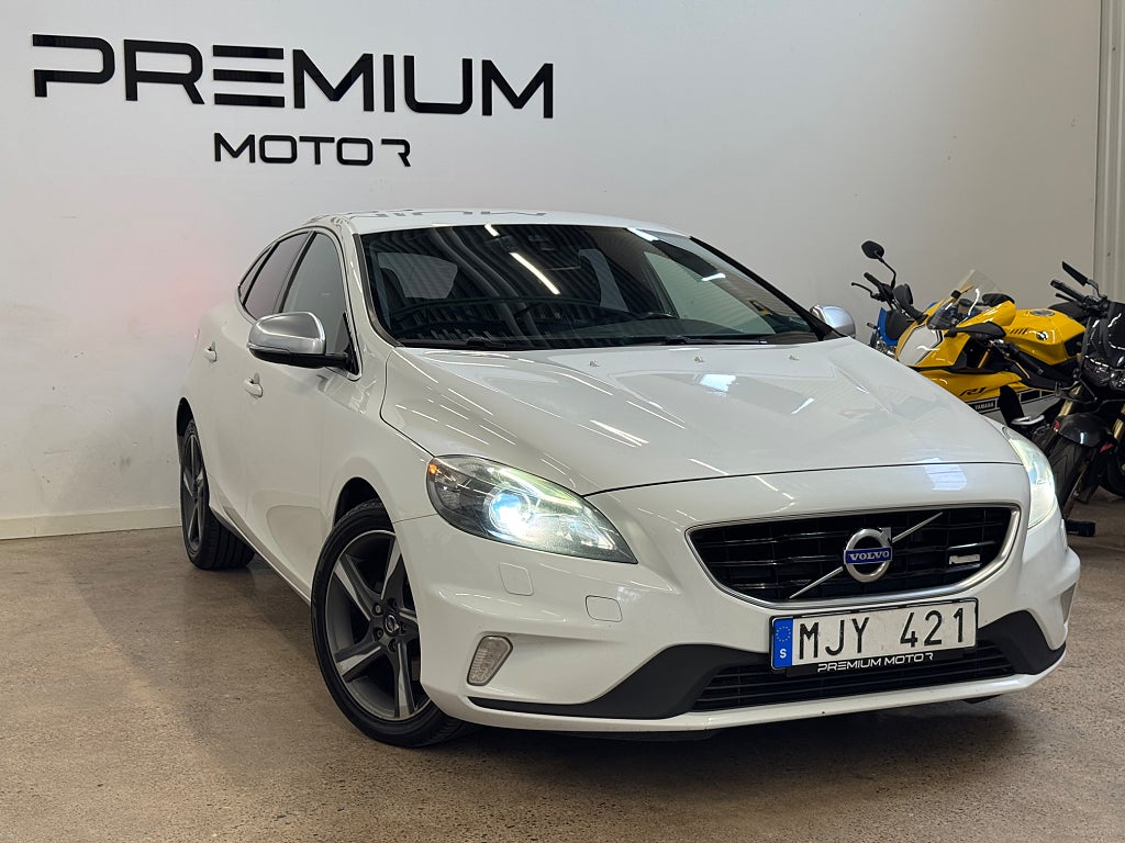 Volvo V40 T3 R-Design B-Kamera, Bytt kamrem 150hk