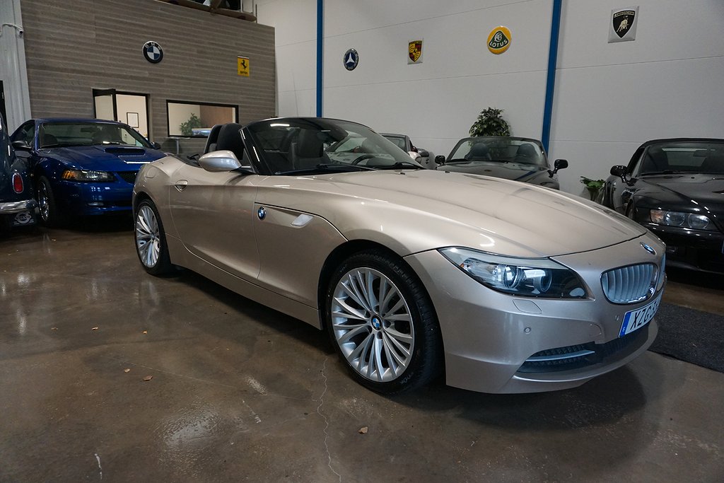 BMW Z4 sDrive23i Bra utrustad Toppskick 