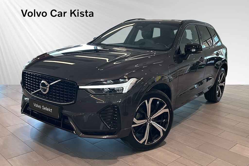 Volvo XC60 Recharge T8 Ultimate Dark Panorama Drag HUD 36...