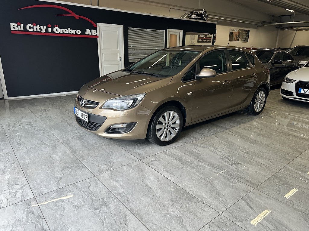 Opel Astra 1.6 Enjoy / 3-Ägare / Låga Mil / Nyservad & Ny Besiktad