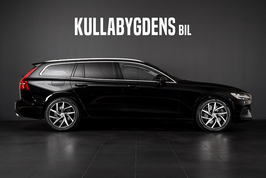Volvo V60 T6 AWD  Momentum  | Dragkrok  | Backkamera  | Apple Car