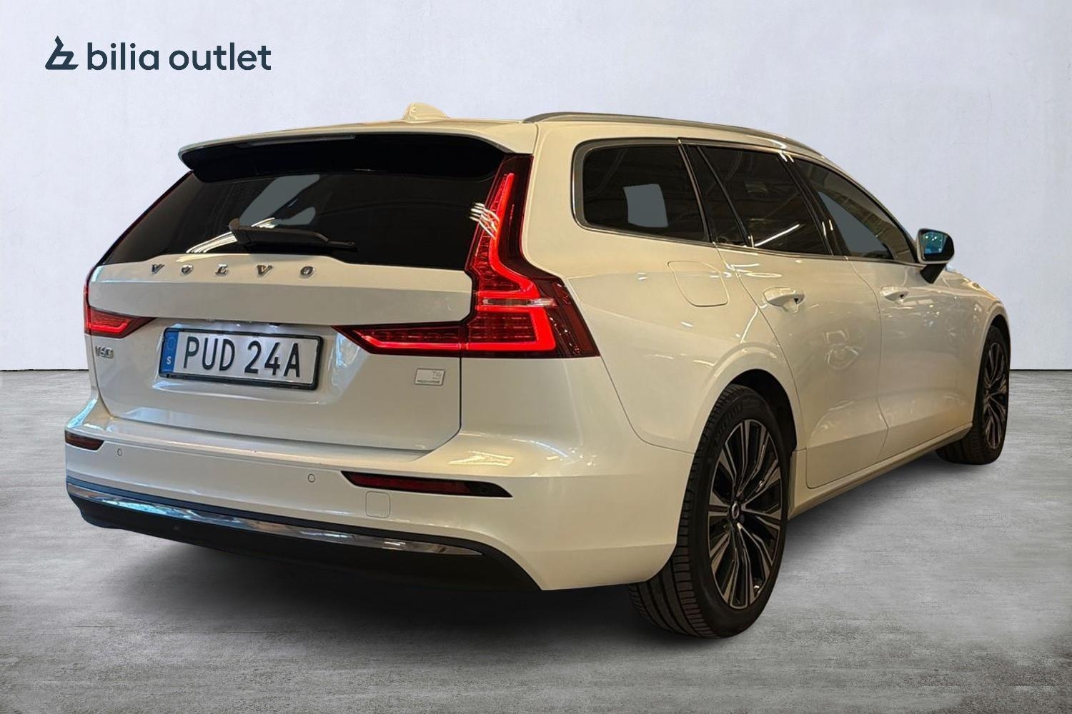 Volvo V60 T6 Core 2023, bild 6/10