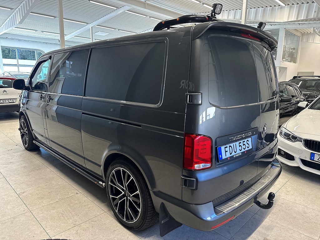Volkswagen Transporter Kombi T32 2.0TDI 4Motion/SKINN/DRAG/NAV/LED/MOMS/SE-