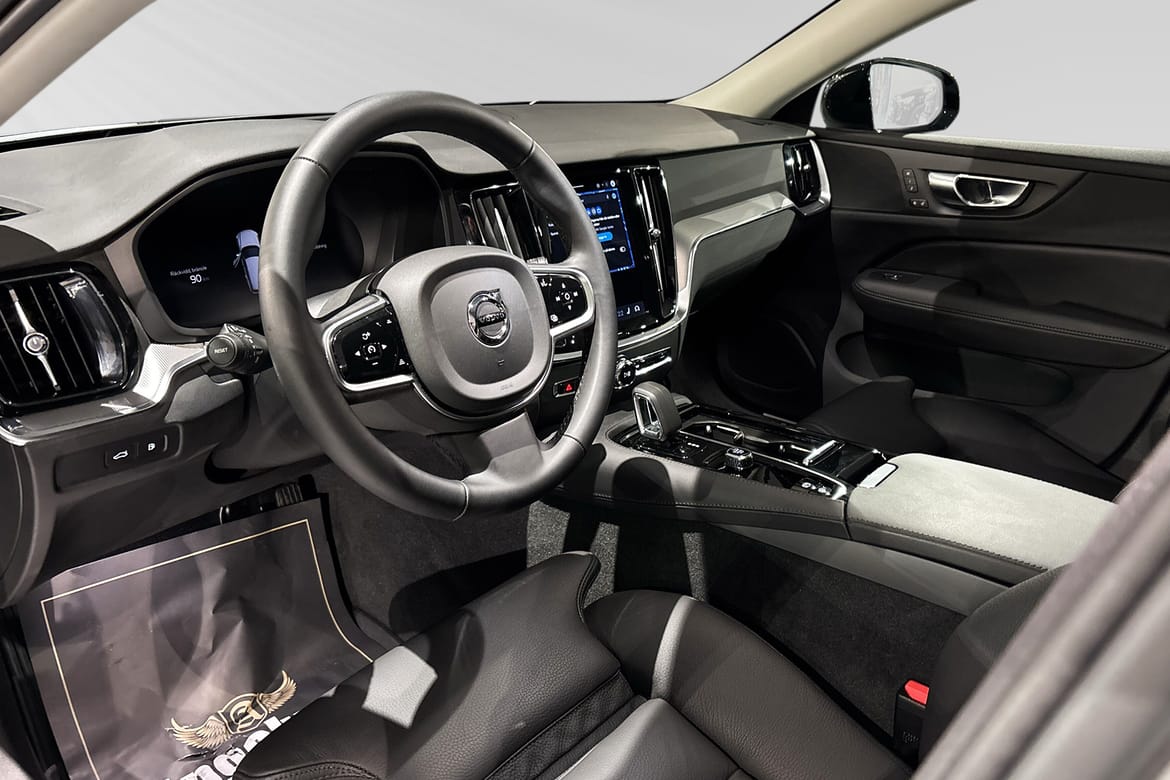 Volvo V60 T6 Plus Dark Nordic 2026, bild 7/10