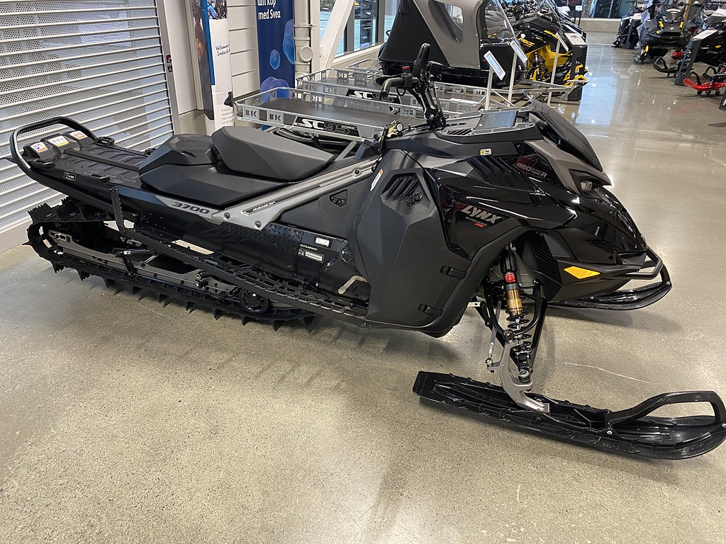 Lynx SHREDDER RE 3700 850 E-TEC Turbo R SHOT Black Edition
