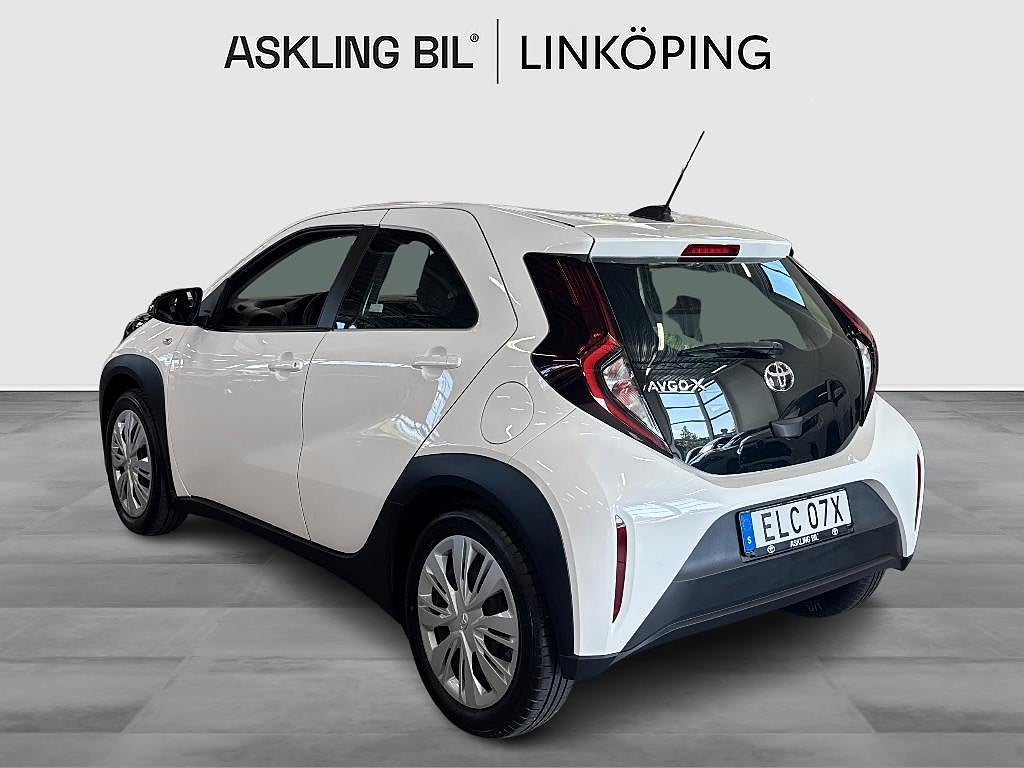 Toyota Aygo 2023 - miniatyr 2