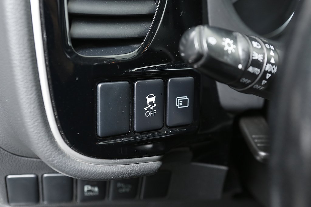 Mitsubishi Outlander Plug-in hybrid 4WD Aut Extraljus Drag 2014