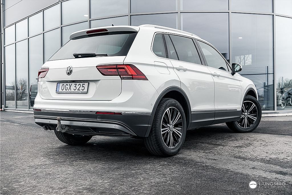 Volkswagen Tiguan 2.0 4M GT 190hk / Cockpit / Drag / B-Kamera