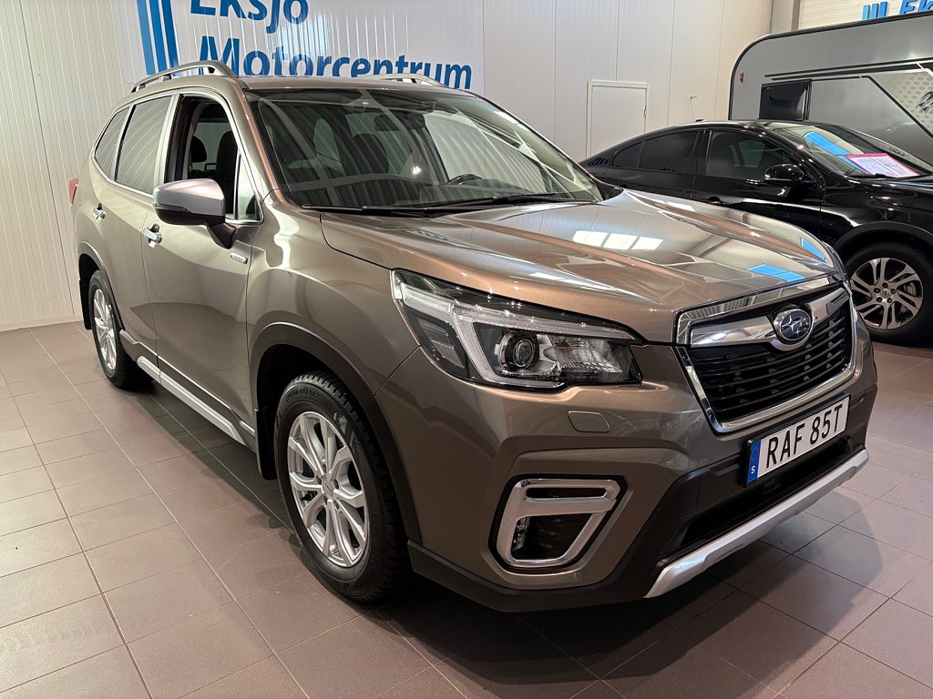Subaru Forester e-Boxer Lineartronic Base*S&V Hjul*