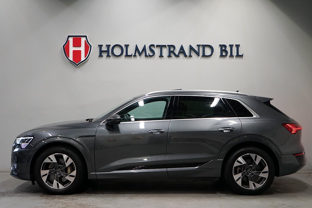 Audi Q8 55 e-tron quattro 408hk S Line Pano Drag B&O HUD 3D