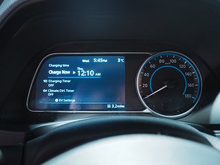 Halvkombi Nissan Leaf 16 av 21