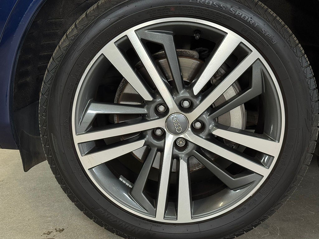 Audi Q5 2.0 TFSI Q 252hk Luftfjädring 20" B&O Drag Kamera ACC