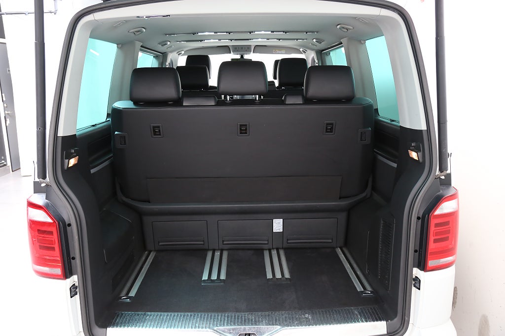 Volkswagen Multivan 2,0 TDI 4Motion Highline DSG 204hk Värmare Drag 7-sits 2017