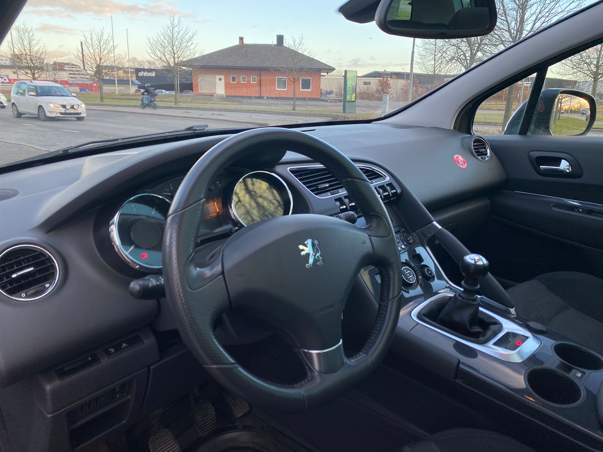 Peugeot 3008 1.6 HDi FAP 111hk 2011, bild 5/32