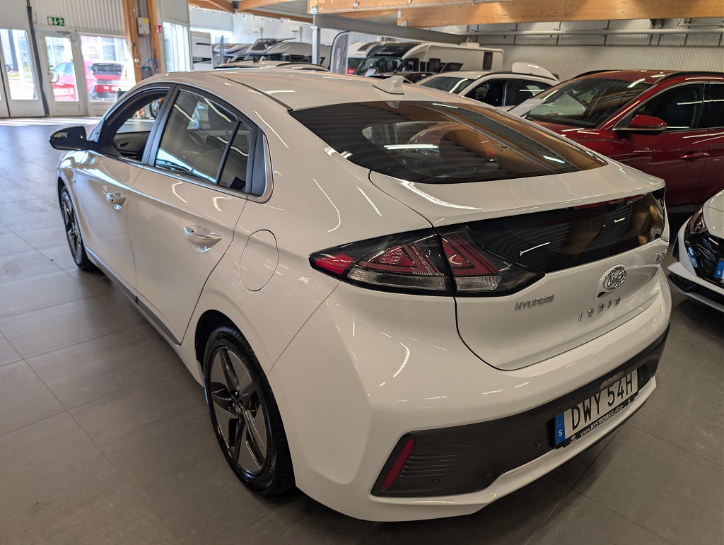 Hyundai IONIQ Hybrid 1.6 DCT Premium M-värm/V-hjul thumbnail