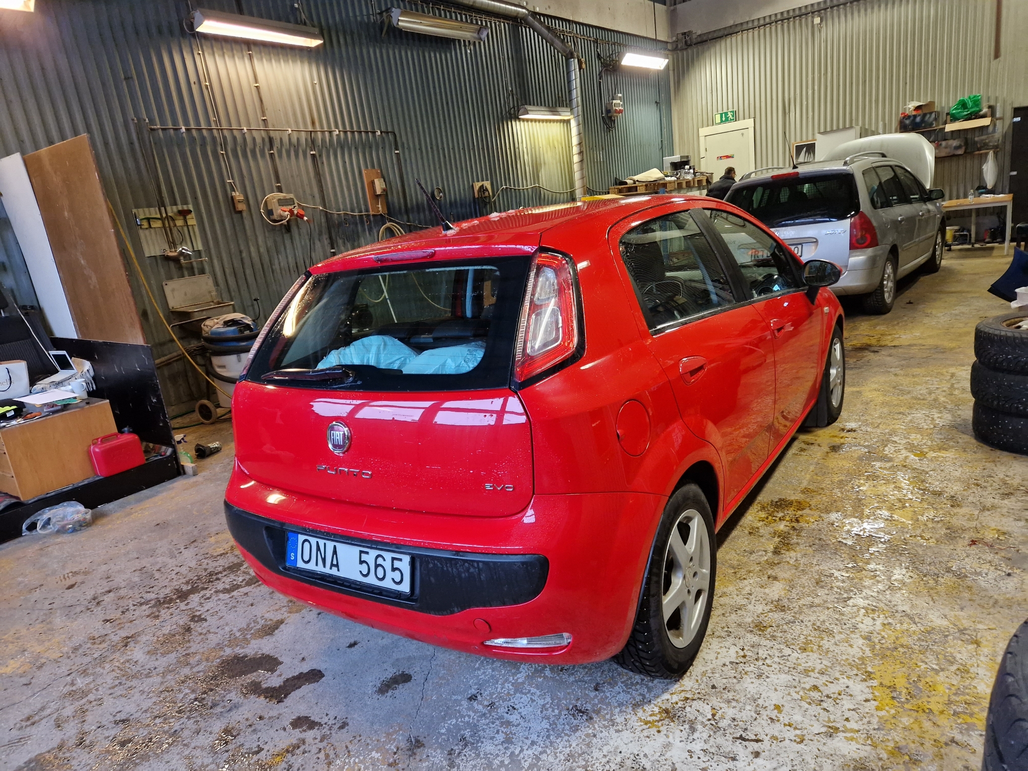 Fiat Punto Evo Punto 1.3 MultiJet 2010, bild 6/40