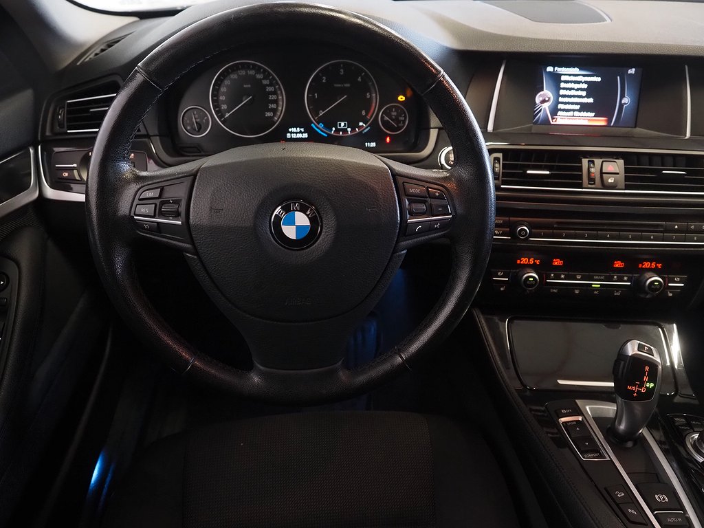 BMW 520 d xDrive Touring Steptronic 190hk |PDC|Rattvärme| 2015