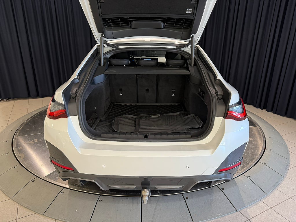 BMW i4 2024 - miniatyr 10