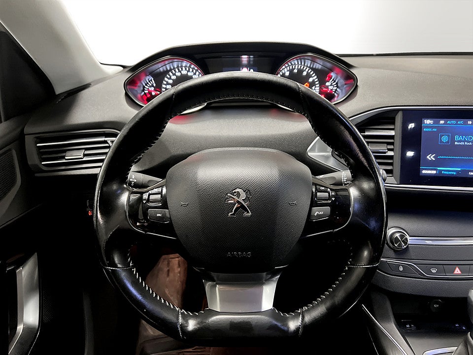 Bild på Peugeot 308 sw SW Allure 1.2 PT 130hk Aut PDC-SENSOR BLUETOOTH