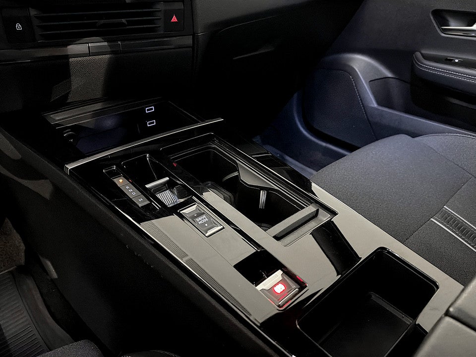 Bild på Opel Astra 5D GS 1.2 PT 130hk Aut B-KAMERA CARPLAY