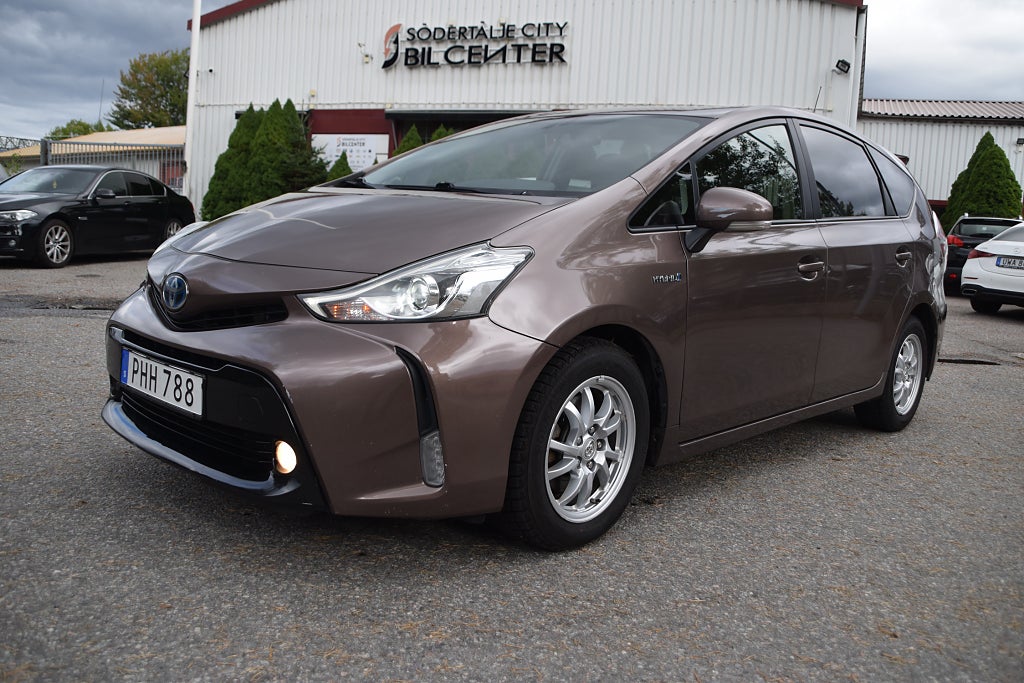 Toyota Prius Hybrid HUD CVT Euro 6 7-Sits 122HK B-Kamera 
