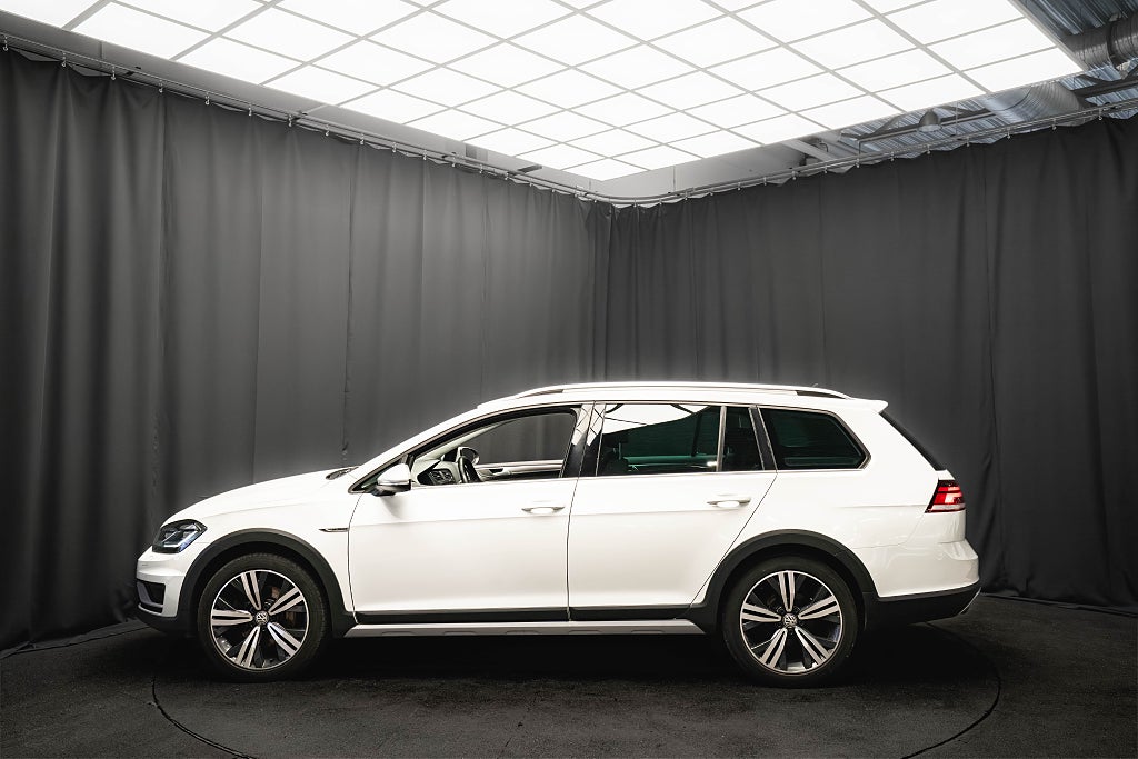 Volkswagen Golf Alltrack 1.8 TSI 4M Alltrack B-VÄRM DRAG KAMERA COCKPIT 180