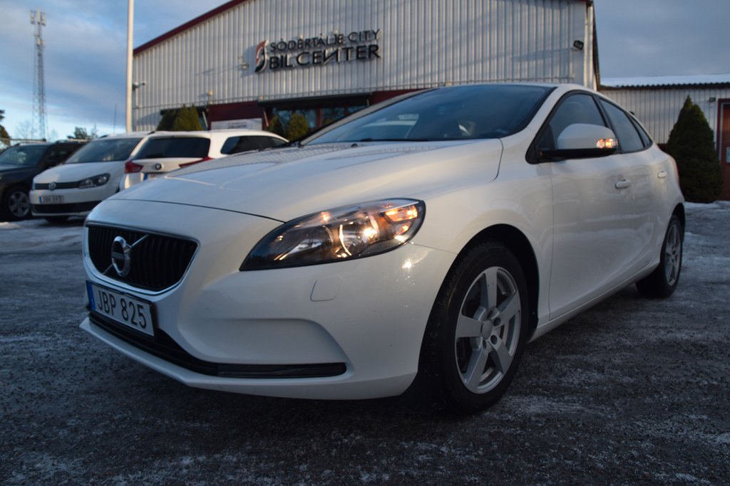 Volvo V40 D2 Geartronic Kinetic Euro 6 Auto D_Värmare 