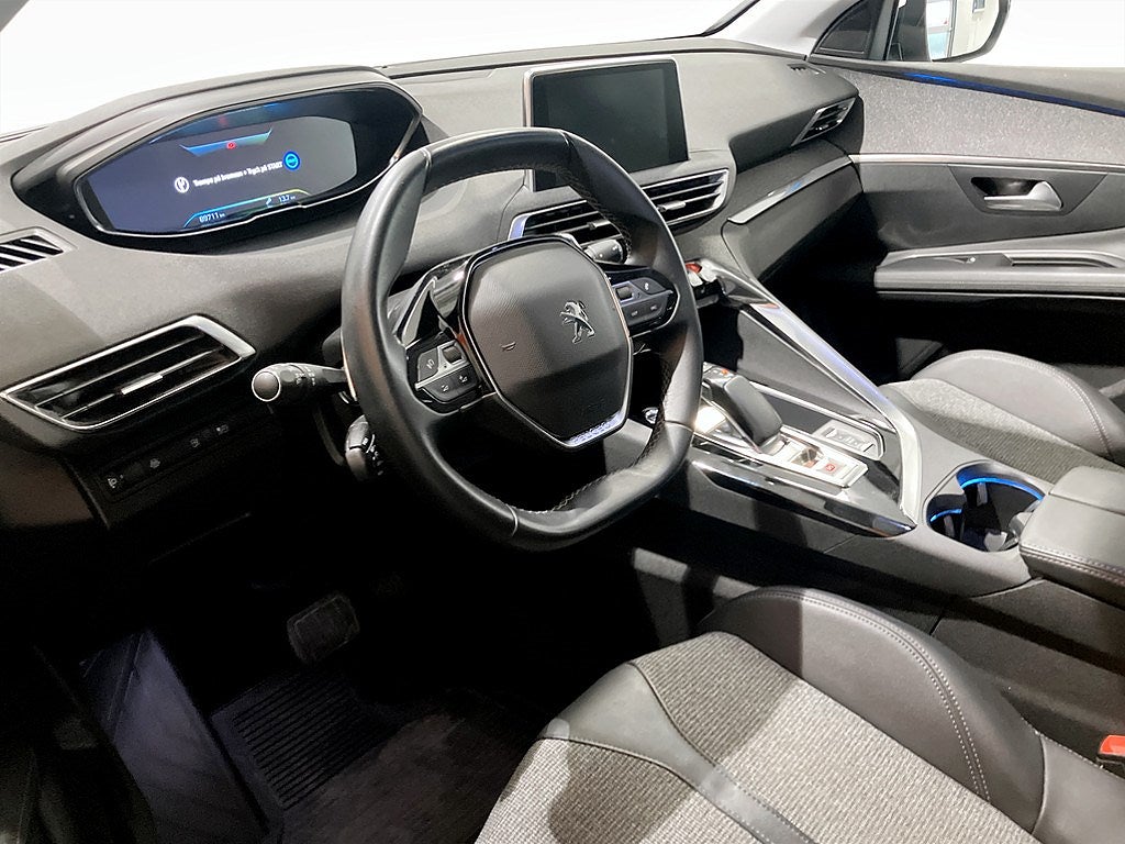 Bild på Peugeot 3008 Allure PHEV 225hk Aut - CARPLAY, MOTORVÄRMARE
