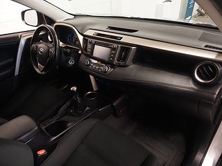 SUV Toyota RAV4 10 av 22