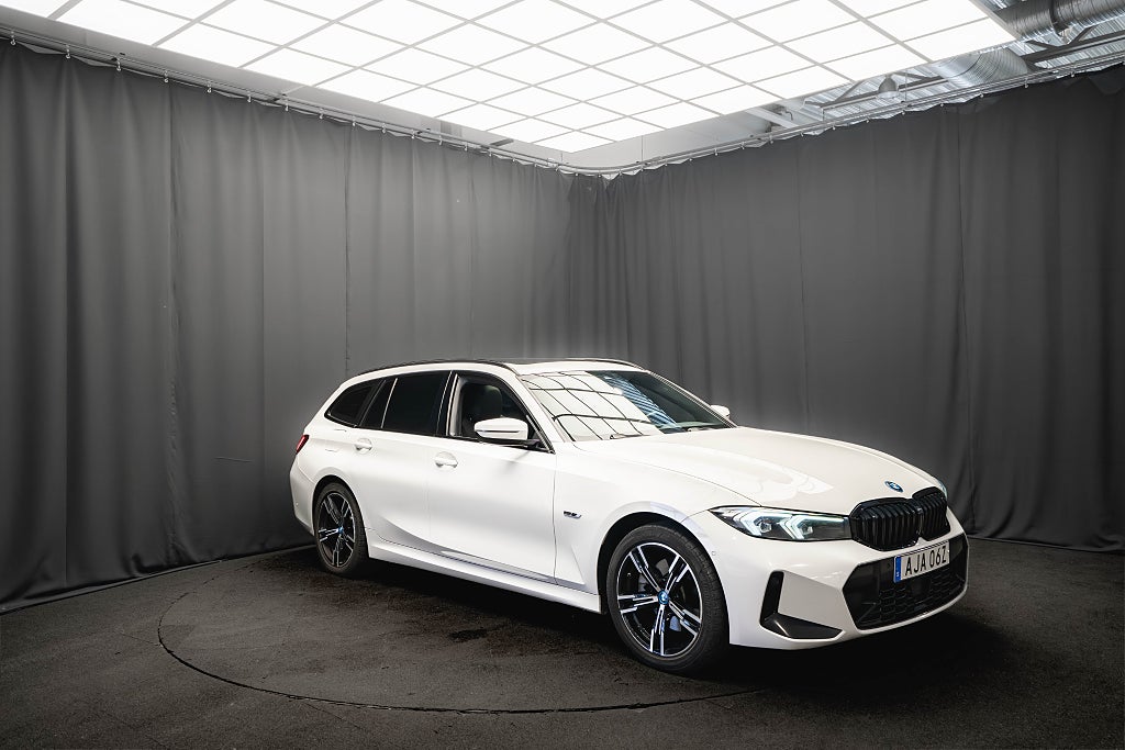 BMW 330e xDrive M Sport PANORAMA DRAG KAMERA ADAPTIV-FART