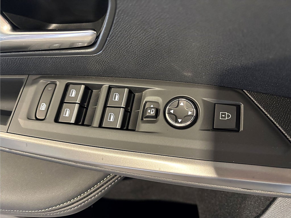 Bild på Peugeot 3008 GT Hybrid 145hk Aut - B-KAMERA,CARPLAY,NAV