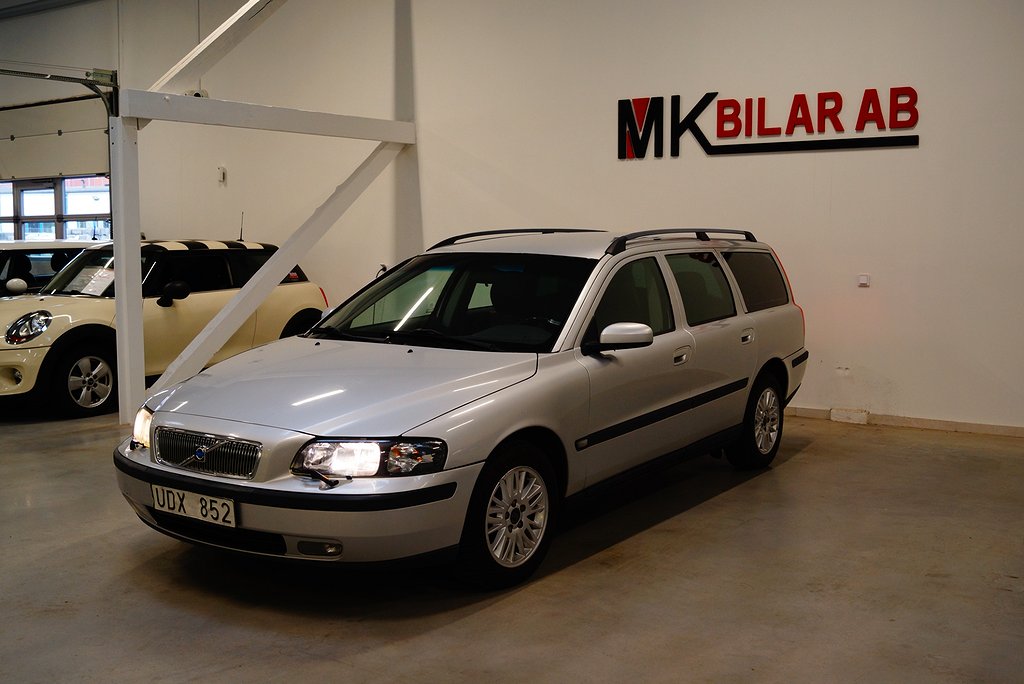 Volvo V70 2.4 Business/ NyKamremSats och vattenpump/ Automat