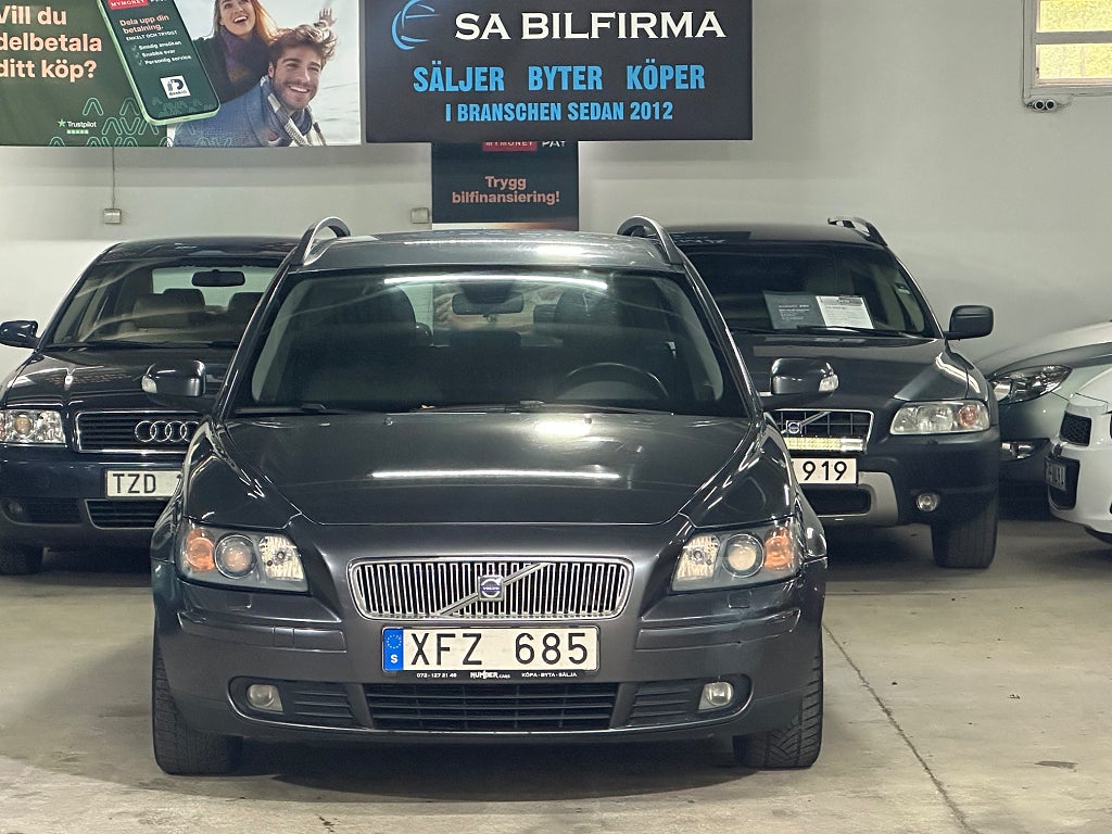 Volvo V50 2.4i Automat Momentum 170 hk, Nybesiktigad Dragkrok