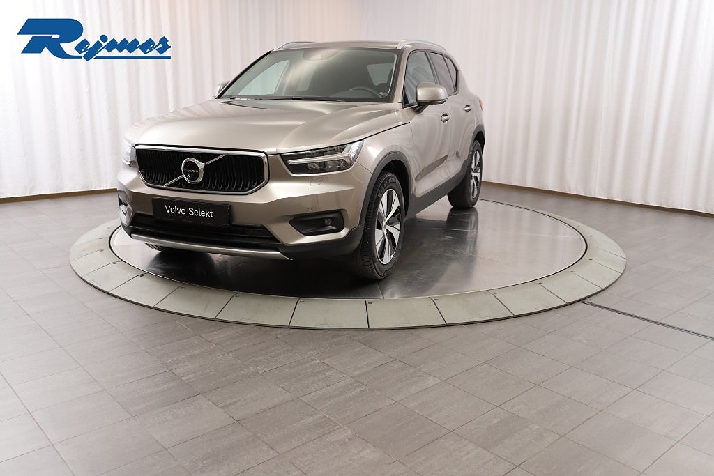 Volvo XC40 T2 FWD Momentum Advanced/Drag/360kam