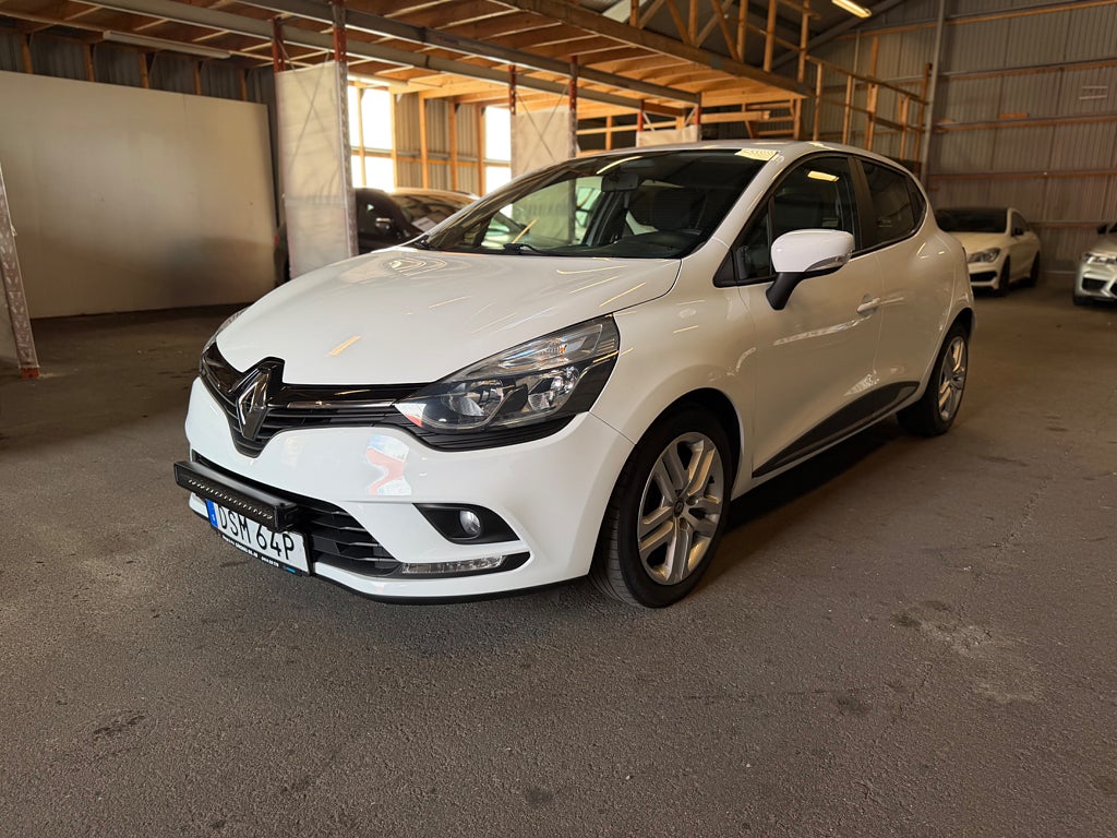 Renault Clio 0.9 TCe Zen Backsensorer Navi Euro 6