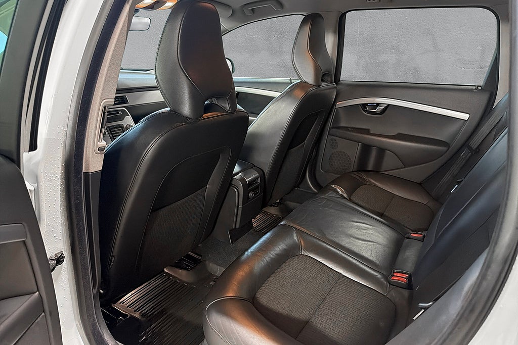 Volvo V70 D3 Classic Momentum 2-Ägare Servad Välvårdad Kamrembytt