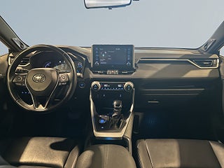 Toyota RAV4 Hybrid AWD Drag 360° JBL Skinn Mvärm SoV