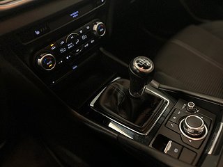 Mazda 3 Sport 1.5 SKYACTIV-D Kamkedja Bluetooth S/V-hjul