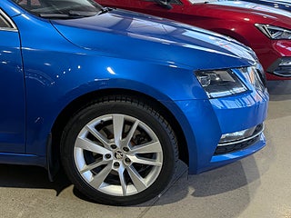 2018 Skoda Octavia Kombi 1.8 TSI 4×4 Premium Style (Navi, P-värm, Drag), bild 18