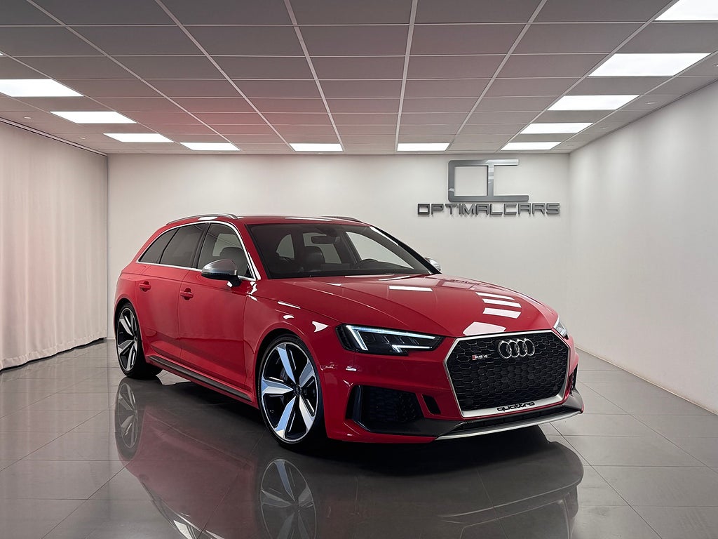 Audi RS4 Avant 450HK Carbon Keramiska RS-Chassi B&O Leasebar