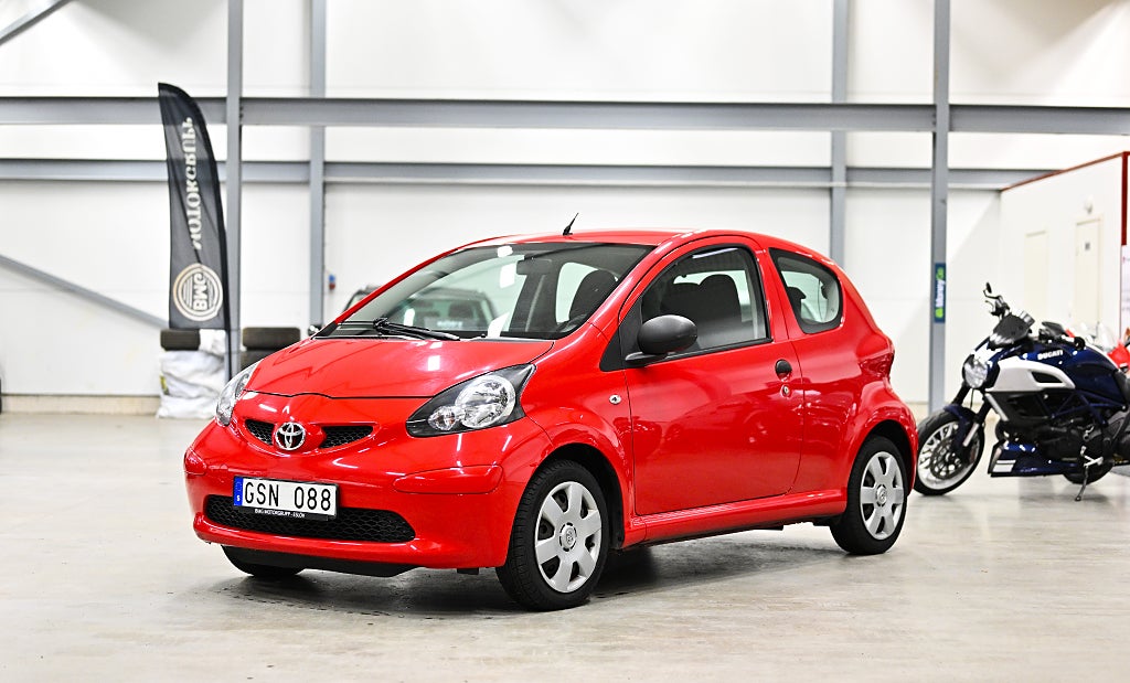 Toyota Aygo 3-dörrar 1.0 VVT-i LÅGA MIL!