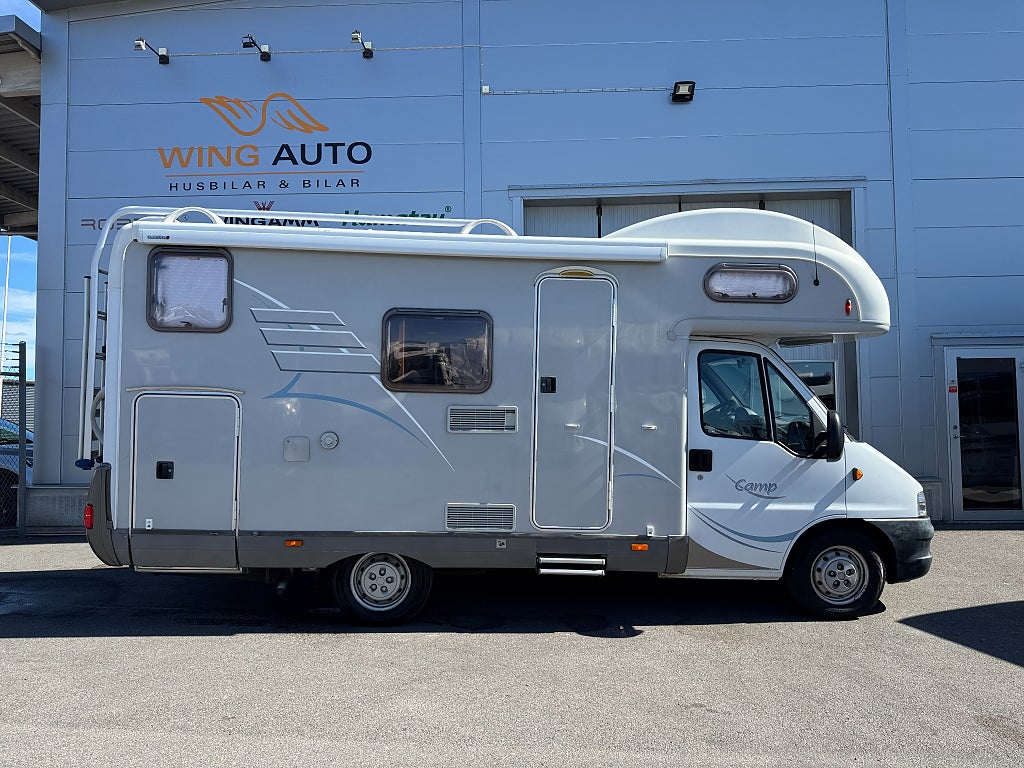 Hymer C 524 ( Barnkammare/Våningssäng ) 6 bältade platser! 3500kg! Får