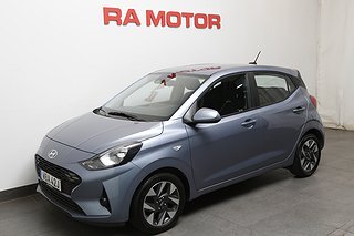Halvkombi Hyundai i10 1 av 21