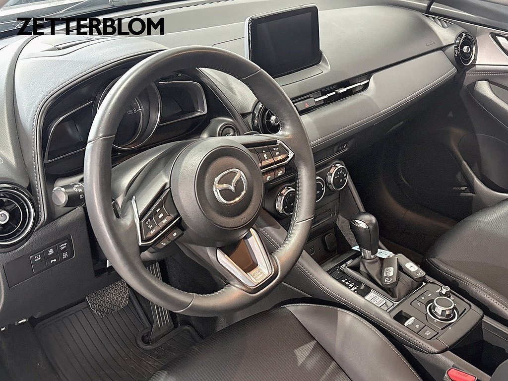 SUV Mazda CX-3 8 av 16