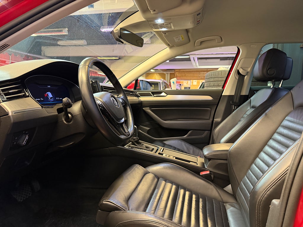 Volkswagen Passat 2019 - miniatyr 8