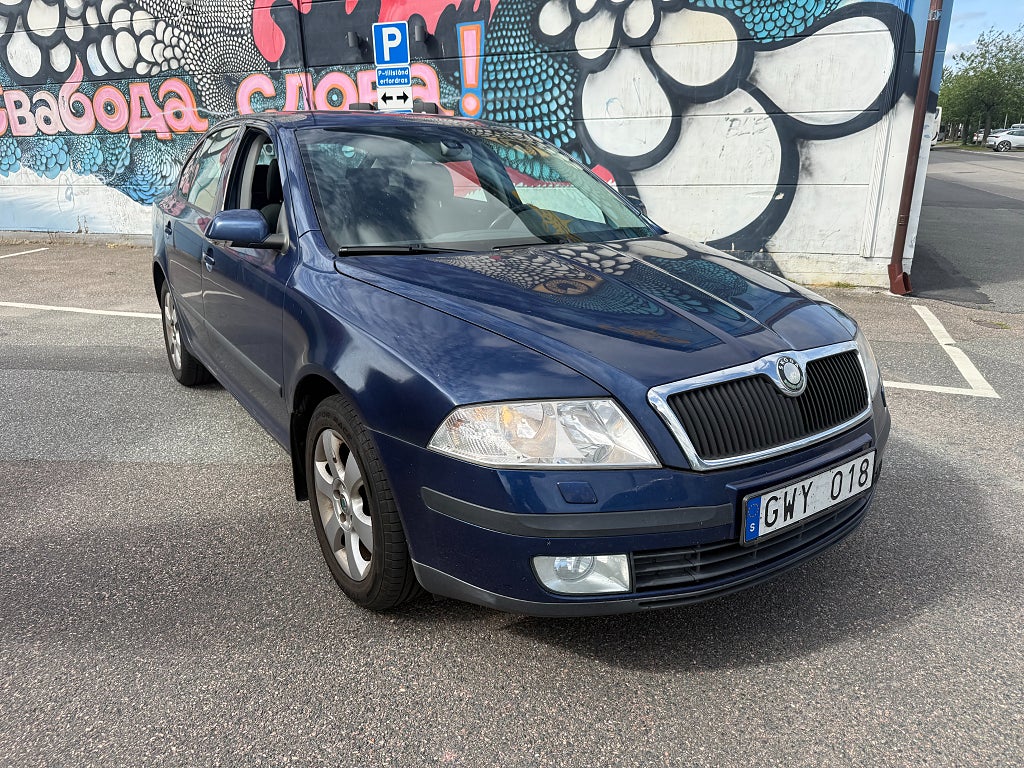Skoda Octavia 1.6 / 1-ÄGARE / NYBESIKTIGAD