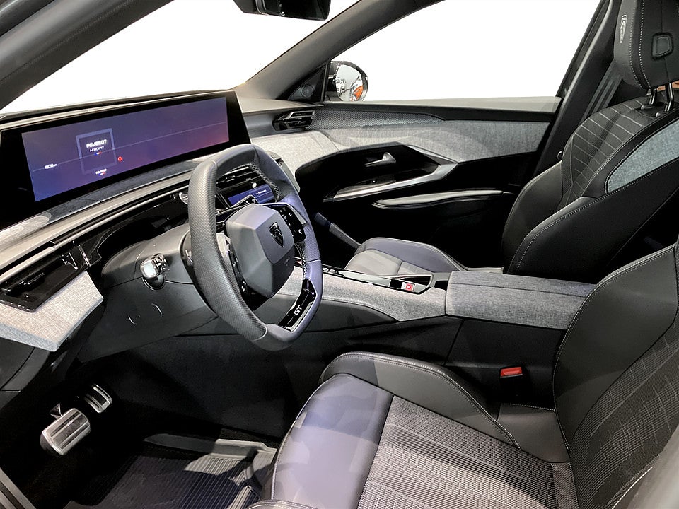 Bild på Peugeot 5008 GT Hybrid 145hk Aut 7-SITS B-KAMERA CARPLAY