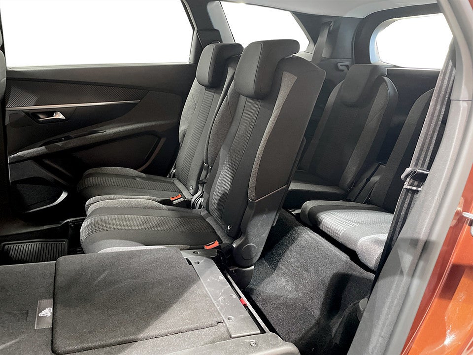 Bild på Peugeot 5008 Active Pack 1.2 PT 130hk - 7-SITS,B-KAMERA,DRAG