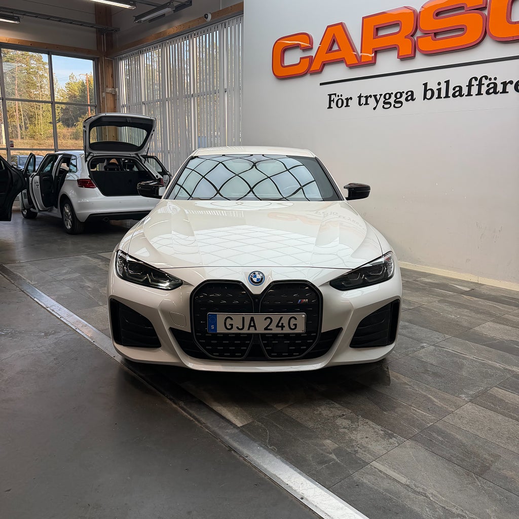 BMW i4 M50 xDrive M Sport Charged H&K 360° Dragkrok "20" MOMS