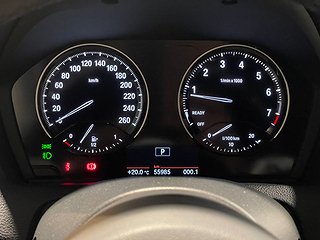 Halvkombi BMW 120 17 av 22